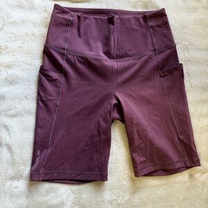 Arc'teryx Women's Mauve Essent High-Rise Utility Short 6" Women's XS